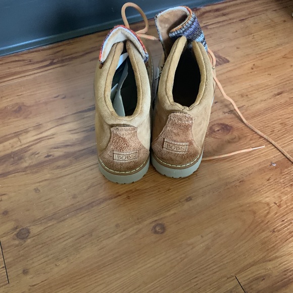 Bob’s Hiking Boots brand new with tags - Picture 2 of 2